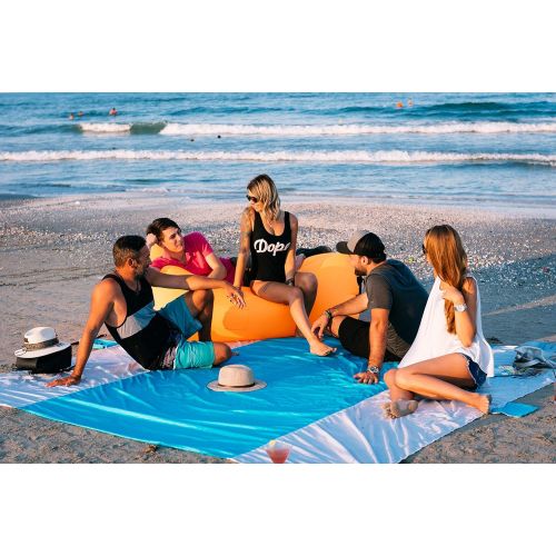  WELLAX Sandfree Beach Blanket - Huge Ground Cover 9 x 10 for 7 Adults - Best Sand Proof Picnic Mat for Travel, Camping, Hiking and Music Festivals - Durable Tarp with Corner Pocket