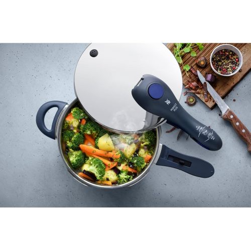 더블유엠에프 WMF Perfect Plus 18/10 Stainless Steel Pressure Cooker, 2.5L