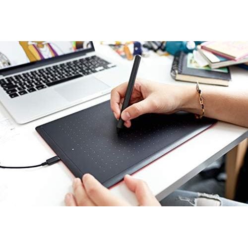  [아마존베스트]Wacom CTL-672-N pen tablet with pressure-sensitive pen, compatible with Windows and Mac, size M black / red
