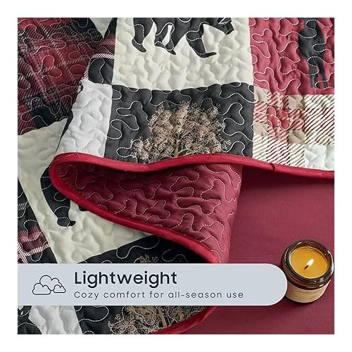  Wake In Cloud - Rustic Quilt Set, Cabin Lodge Christmas Bear Moose Deer Wildlife Western Patchwork Country, Reversible Lightweight Bedspread Coverlet, 3 Pieces, Burgundy Black, Queen/Full Size