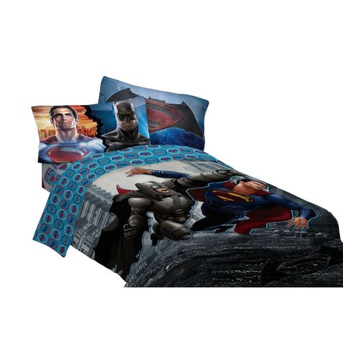  Warner Bros. 72 x 86 Batman Vs Superman Worlds Finest Reversible Comforter, Twin/Full