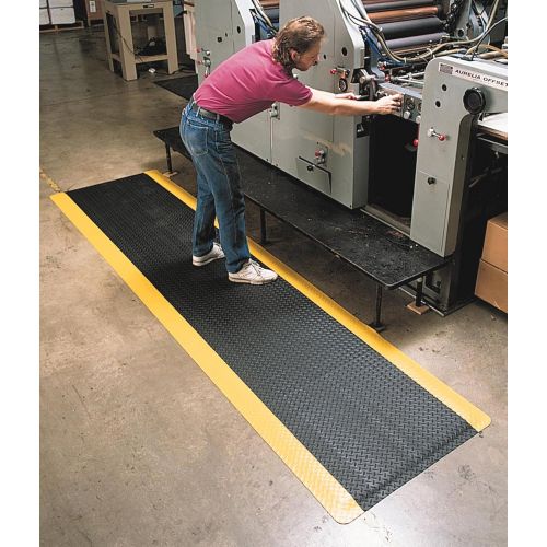  Wearwell 414.1516x3x5BK UltraSoft Diamond-Plate Beveled Mat, Black 15/16-Inch by 3-by 5-Feet