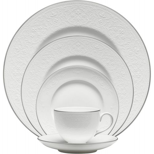  Wedgwood English Lace 5-Piece Place Setting