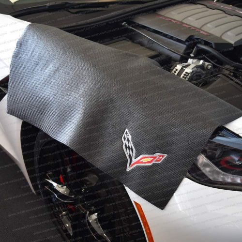  West Coast Corvette Corvette Fender Mat with C7 Crossed Flags Logo (Red)