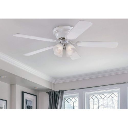  Westinghouse 7216200 Contempra IV 52-Inch Oil Rubbed Bronze Indoor Ceiling Fan, Light Kit with Frosted Ribbed Glass, (Includes Bulbs)