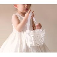 /Whichgoose Lace flower girl basket, Flower girl basket white, Stiffened crochet wedding lace, Classic white basket, Simple bridesmaid basket white