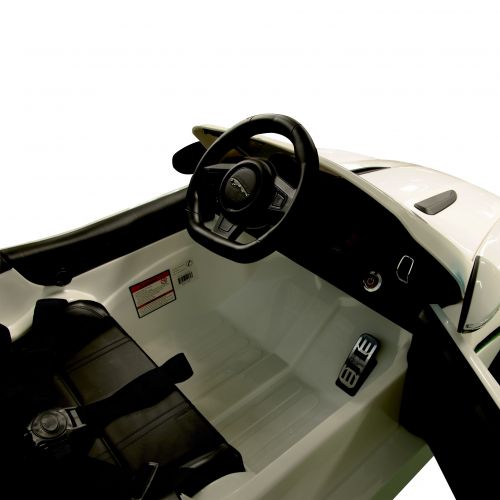  White 1:4 Jaguar F-Type Race Car