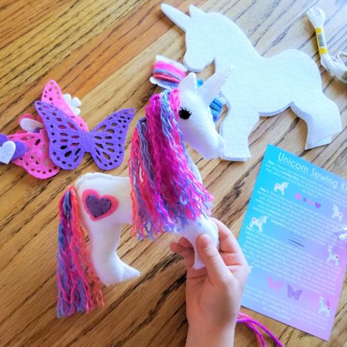  [아마존베스트]Wildflower Toys Unicorn Sewing Kit for Girls - Felt Craft Kit for Beginners Ages 7+ - Makes 2 Glitter White Felt Stuffed Unicorns