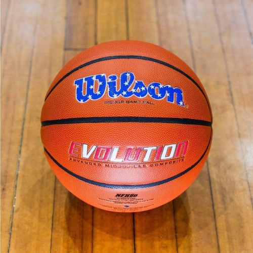 윌슨 Wilson Mens NCAA Evolution Basketball with Retail Packaging