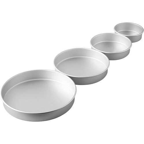  Wilton Bake-Even Strips and Round Cake Pan Set, 8-Piece - 6, 8, 10, and 12 x 2-Inch Aluminum Cake Pans: Kitchen & Dining