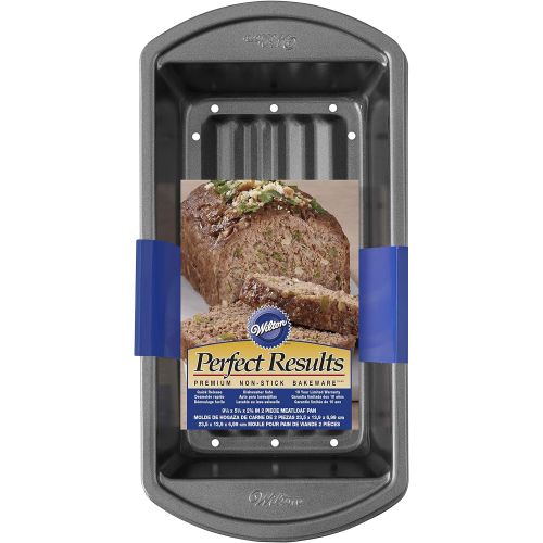  [아마존베스트]Wilton Perfect Results Premium Non-Stick Bakeware Meatloaf Pan Set, Reduce the Fat and Kick Up the Flavor, 2-Piece Set, 9.25 x 5.25 x 2.75 inch