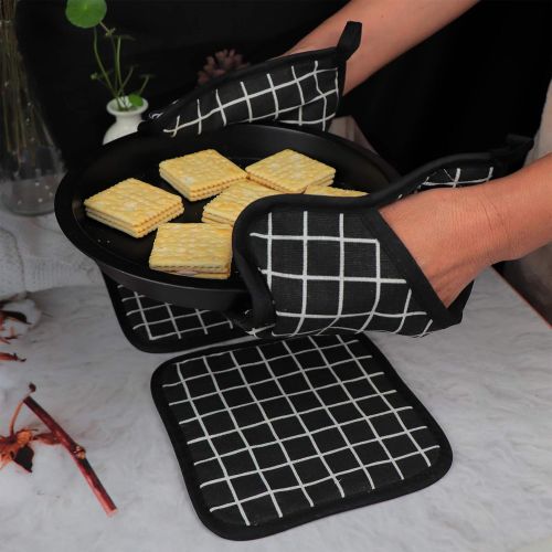  [아마존베스트]Win Change Heat Resistant Potholders Hot Pads-4 Kitchen Pot Holders Set with 1 Pan Hot Handle Holders Trivet for Cooking and Baking,with Recycled Cotton Infill Terrycloth Lining (B