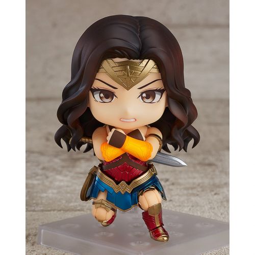 원더우먼 Wonder Woman Heros Edition: ~3.9 x Nendoroid Mini Action Figure + 1 Anime Themed Trading Card Bundle