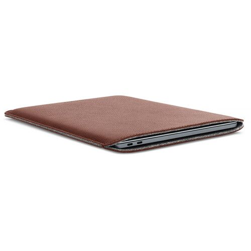  Woolnut MacBook Pro & Air 13 Cover (Cognac)