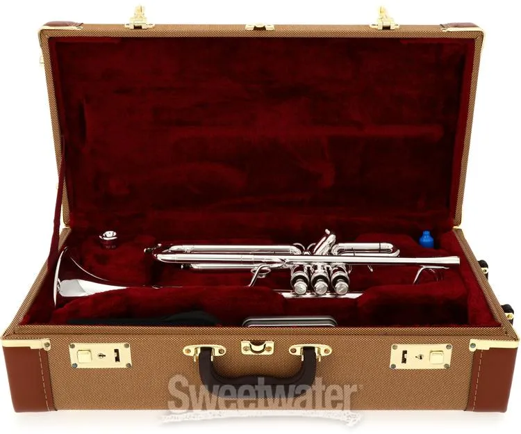  XO 1600IS Professional Bb Trumpet - Reverse Leadpipe - Silver Plated