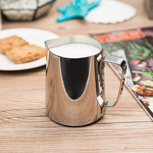  YARNOW Milk Frothing Pitcher 20oz, Stainless Steel Espresso Milk Steaming Pitcher Silver Coffee Milk Frother Jug Cup for Espresso Machine, Milk Frother, Latte Art (600ML)