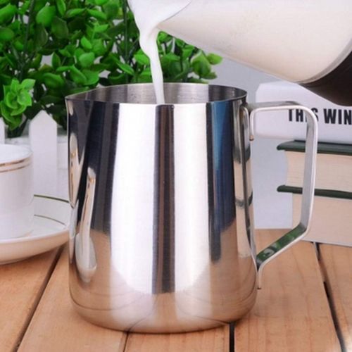  YARNOW Milk Frothing Pitcher 20oz, Stainless Steel Espresso Milk Steaming Pitcher Silver Coffee Milk Frother Jug Cup for Espresso Machine, Milk Frother, Latte Art (600ML)