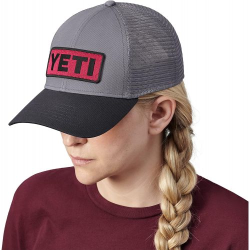 예티 YETI Logo Badge Mid-Profile Trucker Hat