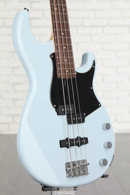 야마하 Yamaha BB434 Bass Guitar - Ice Blue