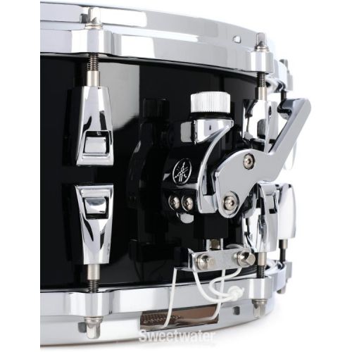 야마하 Yamaha AMS-1460 Absolute Hybrid Maple 6 x 14-inch Snare Drum - Solid Black