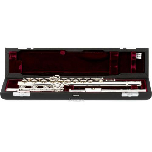 야마하 Yamaha YFL-687H Professional Flute - C# Trill and Gizmo Key Demo