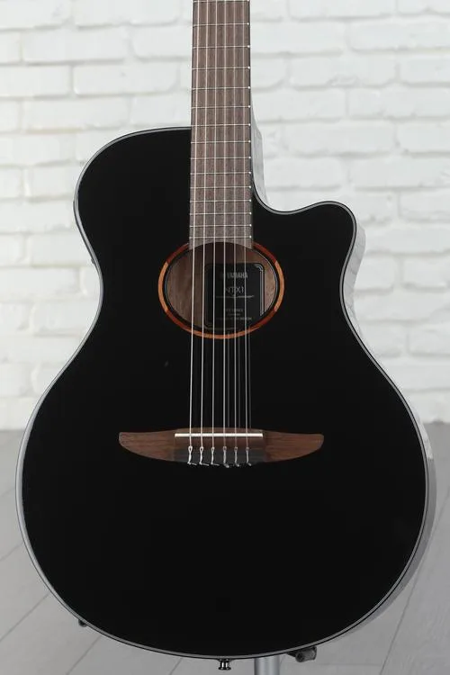 야마하 Yamaha NTX1 Nylon String Acoustic-Electric Guitar - Black Demo