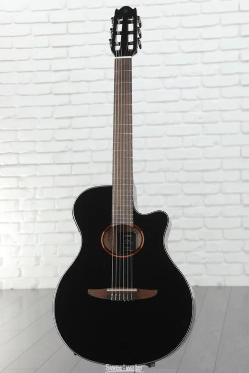 야마하 Yamaha NTX1 Nylon String Acoustic-Electric Guitar - Black Demo