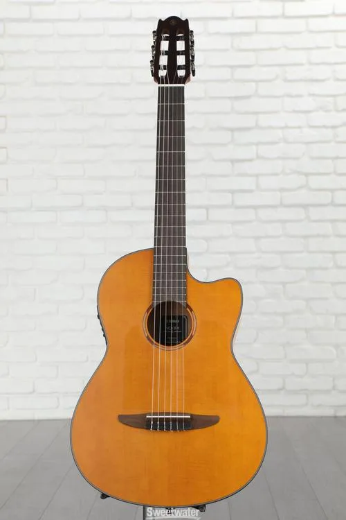 야마하 Yamaha NCX1FM Acoustic/Electric Nylon String Guitar Demo