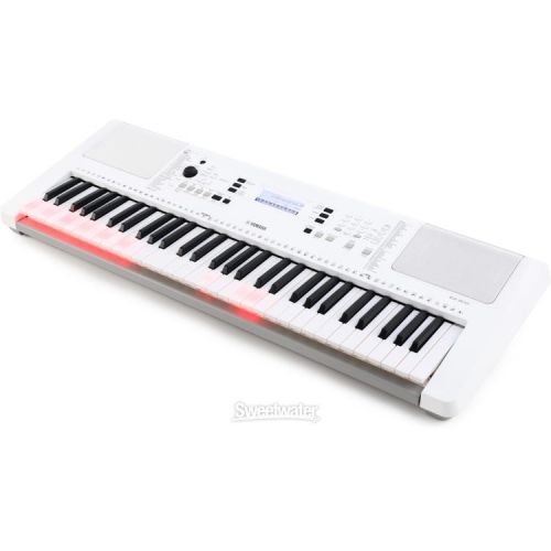 야마하 Yamaha EZ300 61-key Portable Arranger with Lighted Keys and PA130 Power Adapter Demo