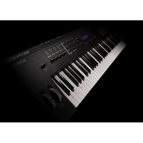 야마하 Yamaha MX61 61-Key Keyboard Production Station