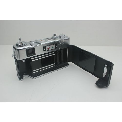  [아마존베스트]Yashica Electro 35 Rangefinder Film Camera w/ Yashinon DX 1:1.7 f=45mm Lens