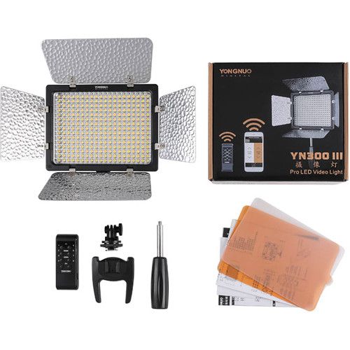  Yongnuo 300-IIIW LED On-Camera Video Light (5500K)