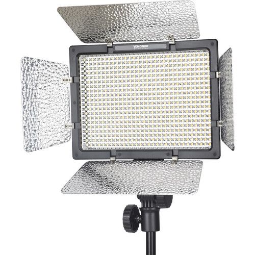  Yongnuo YN600LED Daylight Video Light