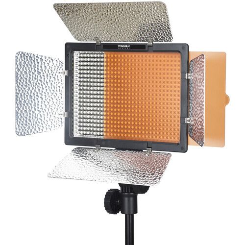  Yongnuo YN600LED Daylight Video Light