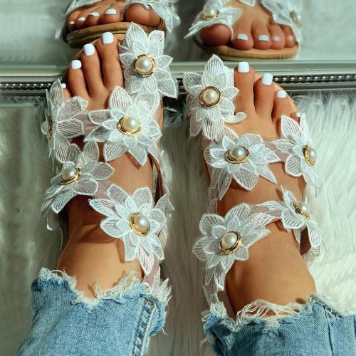  ZBYY Womens Floral Pearl Flat Sandals Gladiator Toe Ring Beach Shoes Bohemian Comforty Summer Flat Flip Flops Shoes