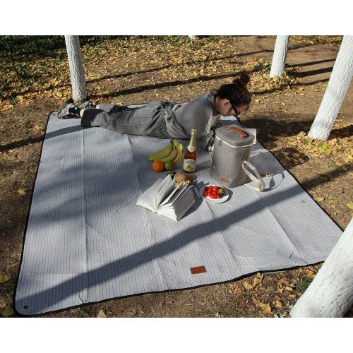  ZORMY Extra Large Picnic Blanket Waterproof Beach Mat Portable Outdoor Blanket 79 x 59 Oversized Rug Thick Polyester and Cotton Twill Blanket with Stakes for Outdoor Picnics, Camping Bea