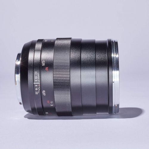  Zeiss 50mm f2.0 Makro Planar ZF Manual Focus Macro Lens for the Nikon F AI-S Bayonet SLR System.