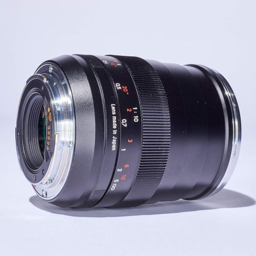  Zeiss 50mm f2.0 Makro Planar ZF Manual Focus Macro Lens for the Nikon F AI-S Bayonet SLR System.