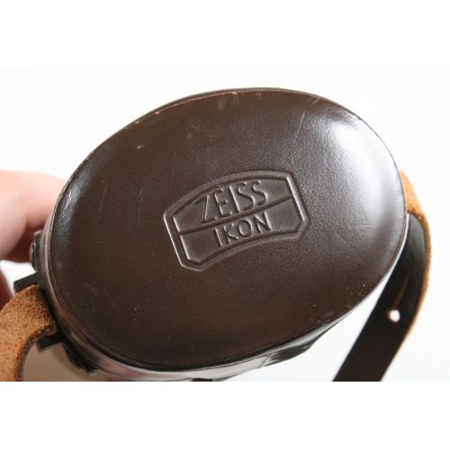  Zeiss ZEISS IKON Leather Lens CASE with Strap