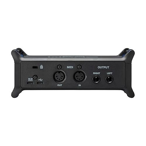  Zoom UAC-232 Audio Converter with 32-Bit Float, Audio Interface,2 XLR/TRS Combo Inputs, Headphone Outputs, 192 kHz Sample Rate, For Music & Streaming
