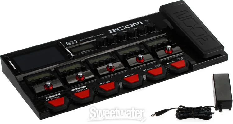  Zoom G11 Multi-Effects Processor with Expression Pedal