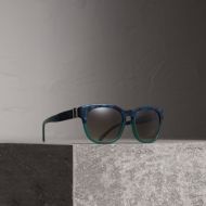 Burberry Buckle Detail Square Frame Sunglasses