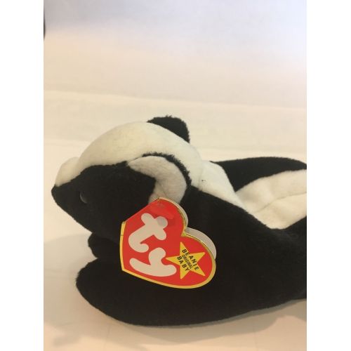  Stinky The Skunk Ty Beanie Baby Style 4017. Rare, P.V.C. Pellets and New.