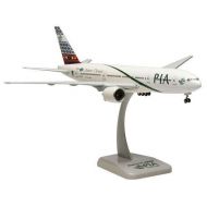 Toys & Hobbies PIA - Pakistan International Airlines Boeing 777-200ER 1:200 Hogan 4814 Modell