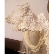 /TheVintageCollage Grace Kelly-style veil antique 1950s - three tiered ivory veil with panel in front, lined with lace, wired lace crown
