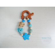 SisterFoxStudio Crochet teether on a clip Wooden teether crochet teething toy New mom gift Eco friendly toys Natural toy Silicone teether Crochet rattle toy