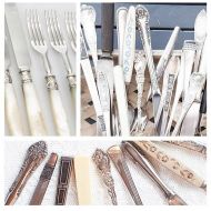 ODDandRELOVED Farmhouse Style cutlery, mismatched flatware, rustic wedding, silverware set, vintage cutlery, flatware set, Service for 4-100 people