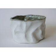 /KarinaYanesCeramics Small Handbuilt Porcelain Bowl (Green Interior)