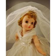 /Vintagevasso ELISE BRIDE DOLL Madame Alexander Mint Condition all original eyes close 16 in tall