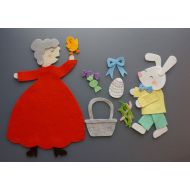 CocosFeltDesign There was an Old Lady who Swallowed a Chick Felt Story // Felt Stories // Flannel Board Story // Circle Time // Preschool stories